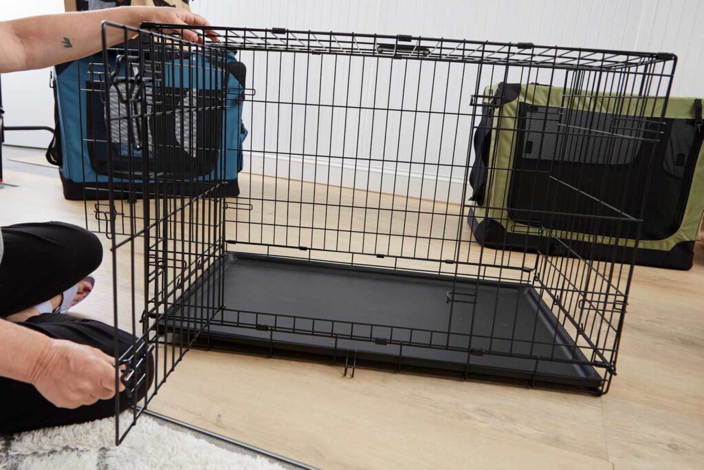 Heavy-duty dog crates for large dogs